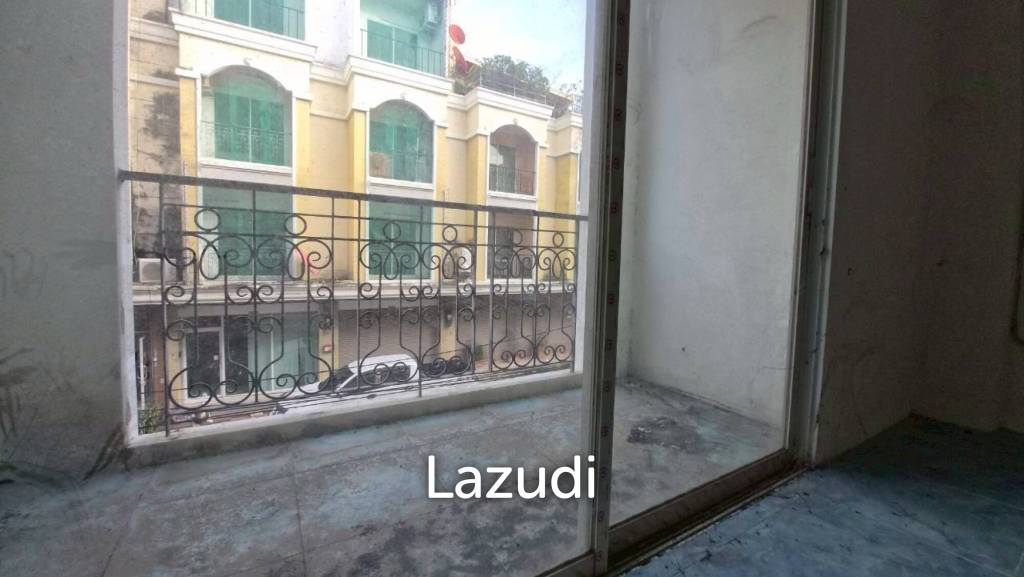 4 Beds 3 Baths 192 SQ.M. Commercial Building
