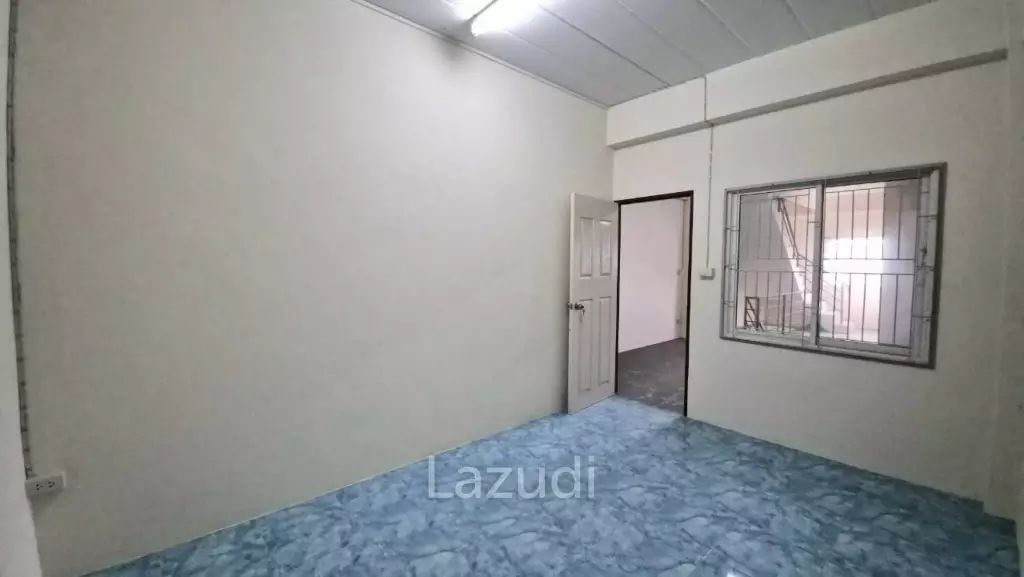 4 Beds 3 Baths 192 SQ.M. Commercial Building