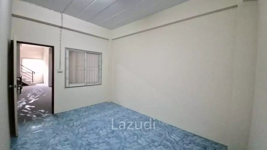 4 Beds 3 Baths 192 SQ.M. Commercial Building