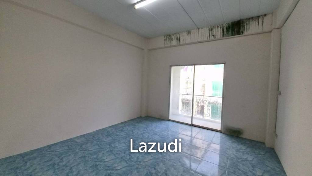4 Beds 3 Baths 192 SQ.M. Commercial Building