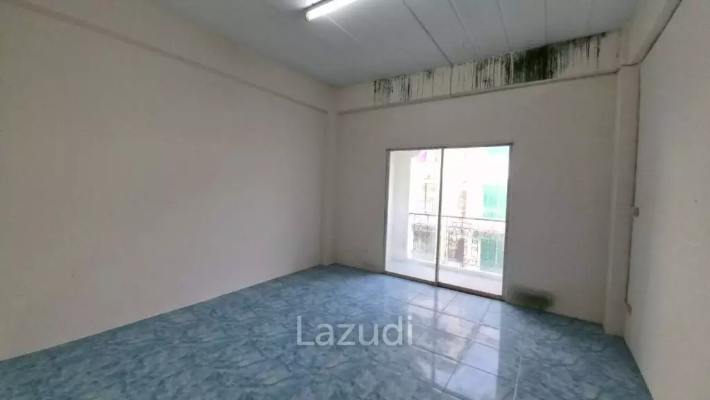 4 Beds 3 Baths 192 SQ.M. Commercial Building