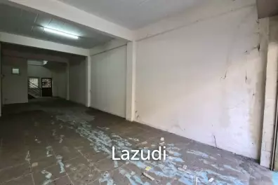 4 Beds 3 Baths 192 SQ.M. Commercial Building