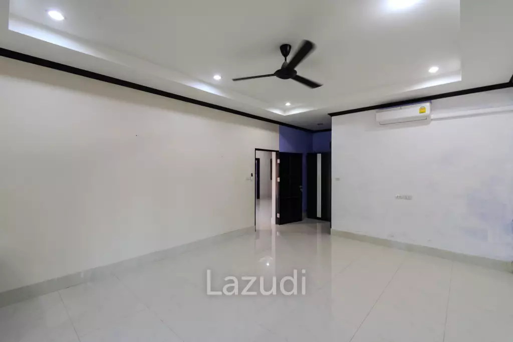 Stunning 5 Bed Pool  Villa at Wangphong, Pranburi