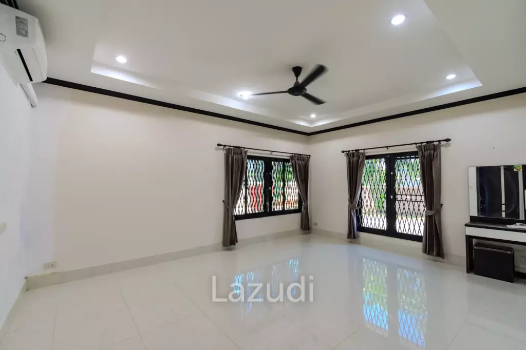 Stunning 5 Bed Pool  Villa at Wangphong, Pranburi