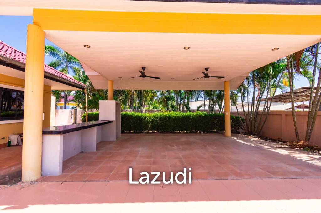 3,600 ตร.ม 5 เตียง บ้าน For ขาย