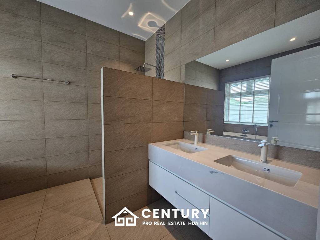 3 Bed 3 Bath 299 SQ,M The Clouds Hua Hin 3