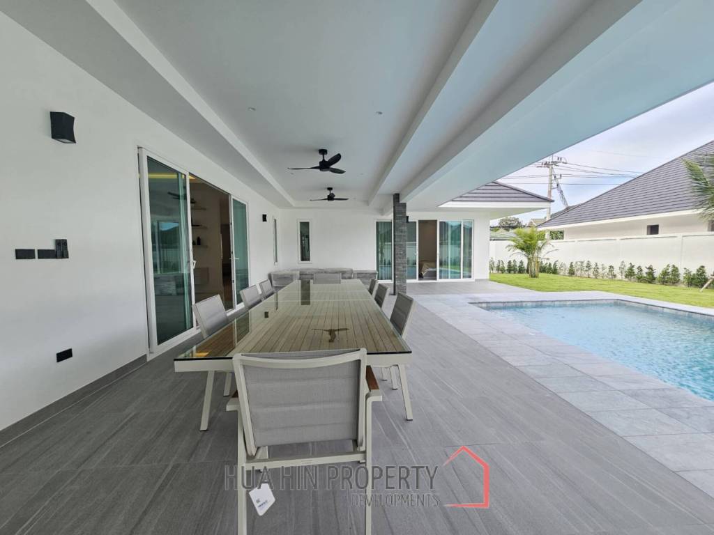 3 Bed 3 Bath 299 SQ,M The Clouds Hua Hin 3