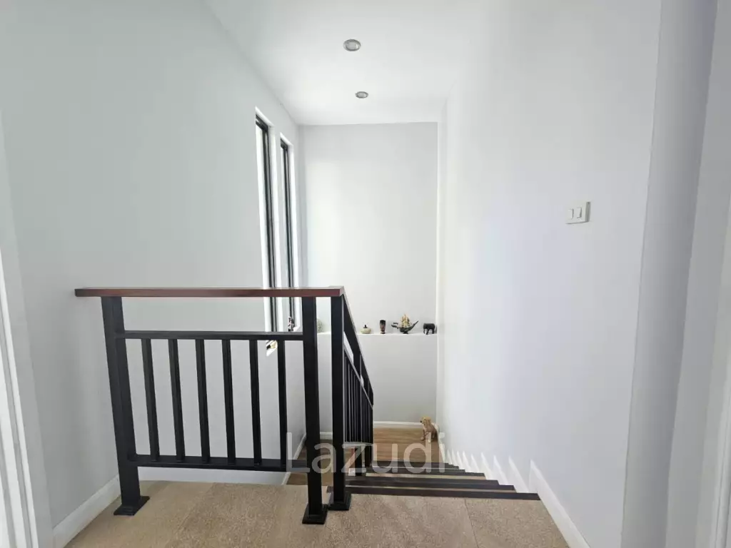 Modern 3 Bed Villa with 1.5 Rai Land  at Pranburi
