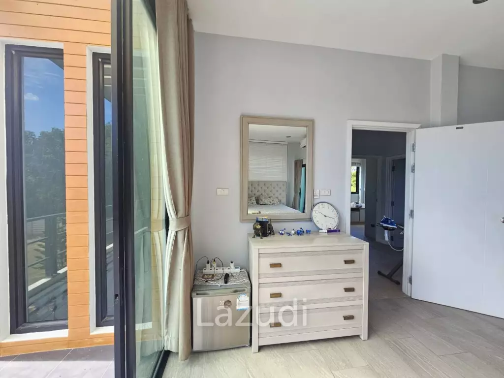 Modern 3 Bed Villa with 1.5 Rai Land  at Pranburi