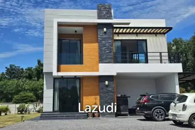 Modern 3 Bed Villa with 1.5 Rai Land  at Pranburi