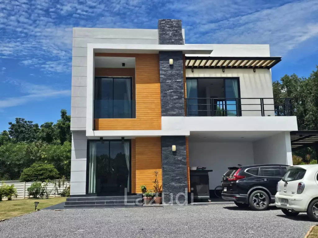 Modern 3 Bed Villa with 1.5 Rai Land  at Pranburi