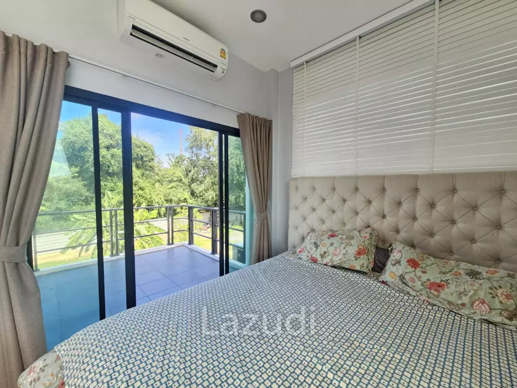Modern 3 Bed Villa with 1.5 Rai Land  at Pranburi