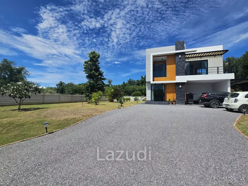 Modern 3 Bed Villa with 1.5 Rai Land  at Pranburi