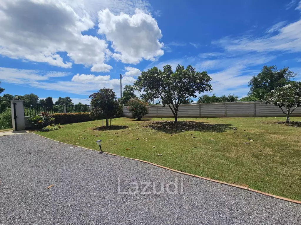 Modern 3 Bed Villa with 1.5 Rai Land  at Pranburi