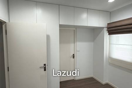 3 Bedrooms House For Sale/Rent in Siwalee Project