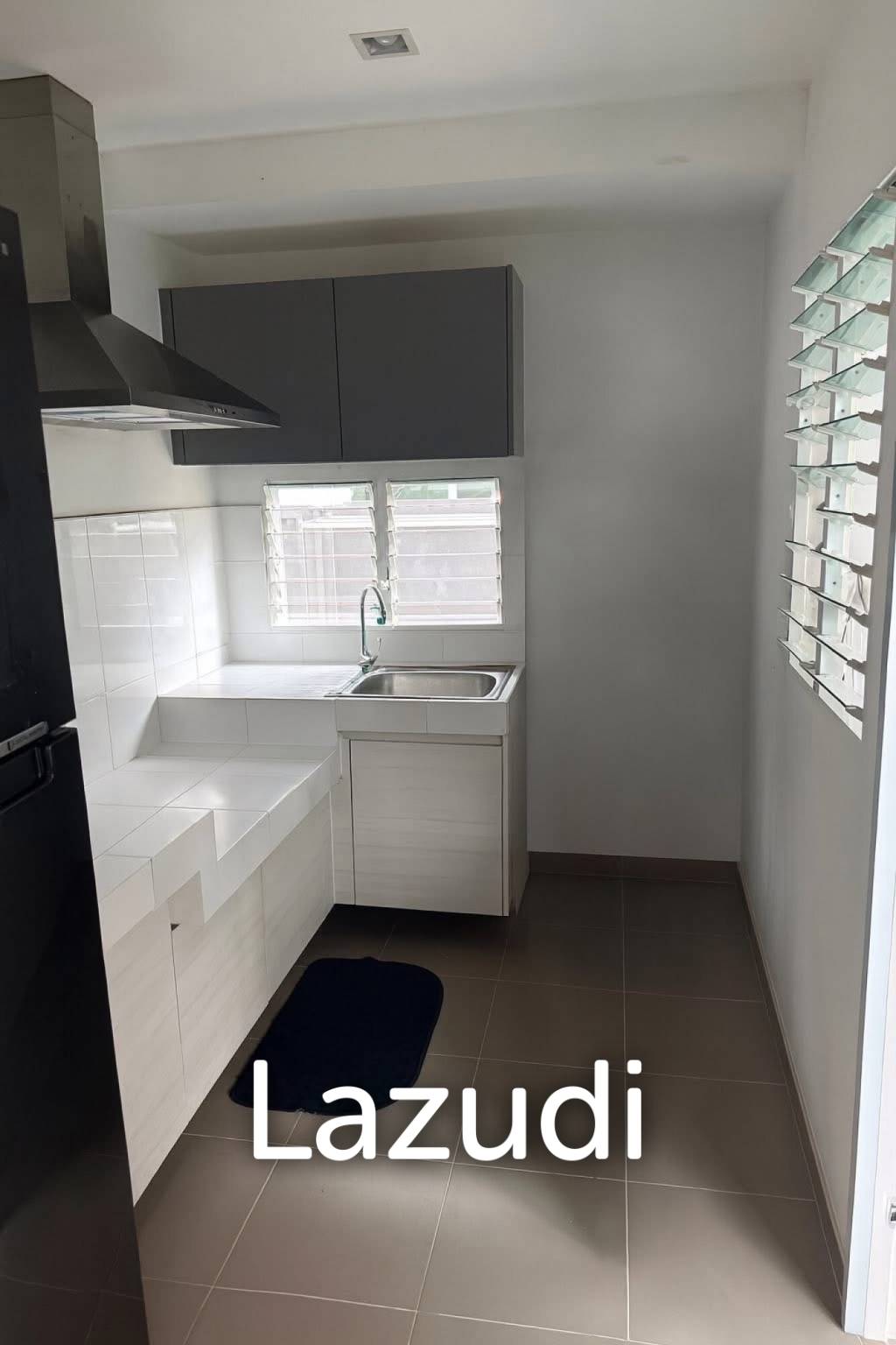 3 Bedrooms House For Sale/Rent in Siwalee Project