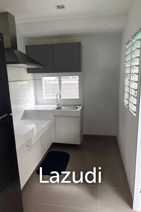 3 Bedrooms House For Sale/Rent in Siwalee Project