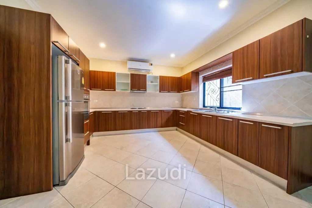 4 Bed 2 Bath 200 SQ.M. Majestic Residence