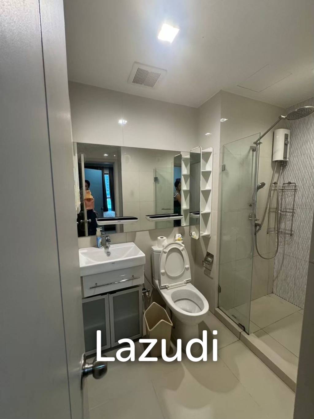 1 Bed plus 1 bath Condo 38 Sq.m. at Life Sukhumvit 48 Bangkok
