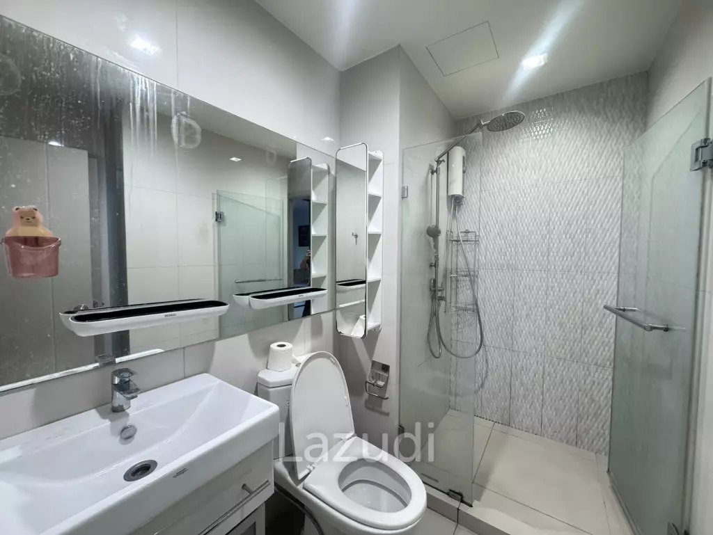 1 Bed plus 1 bath Condo 38 Sq.m. at Life Sukhumvit 48 Bangkok