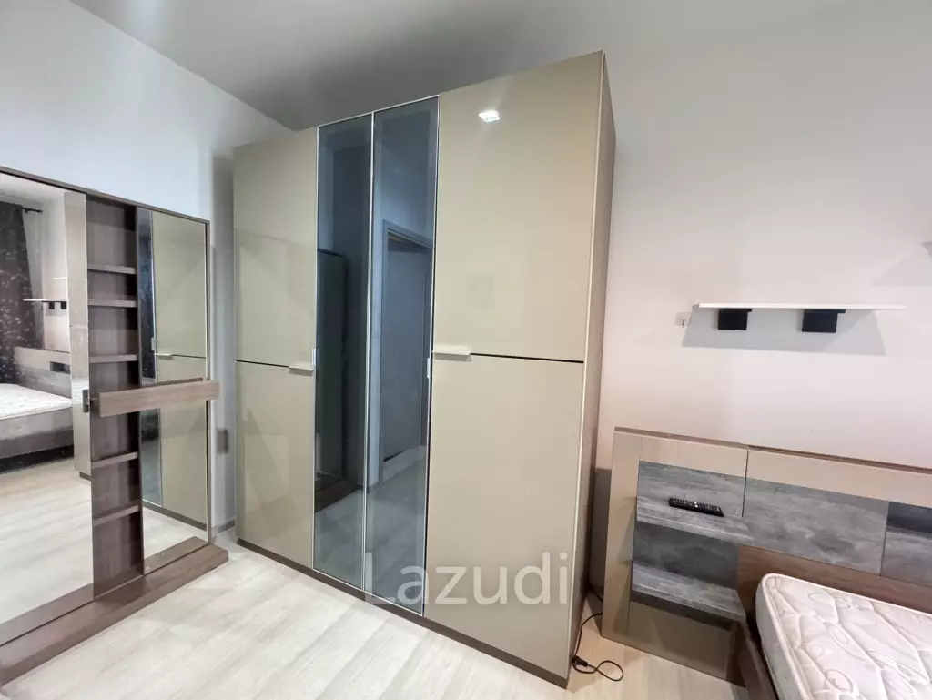 1 Bed plus 1 bath Condo 38 Sq.m. at Life Sukhumvit 48 Bangkok