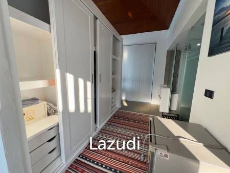 A Luxury 8-Bedroom Residence with Panoramic Sea Views in Bang Por