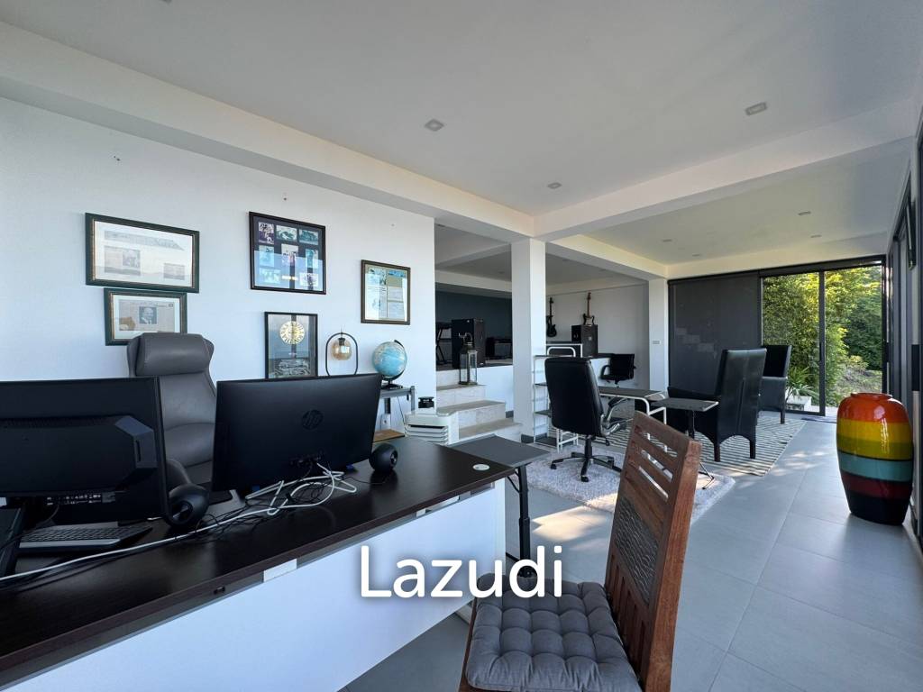 A Luxury 8-Bedroom Residence with Panoramic Sea Views in Bang Por