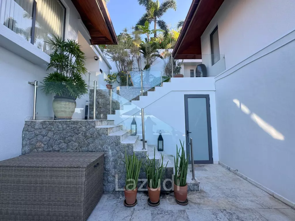 A Luxury 8-Bedroom Residence with Panoramic Sea Views in Bang Por