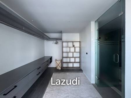 A Luxury 8-Bedroom Residence with Panoramic Sea Views in Bang Por