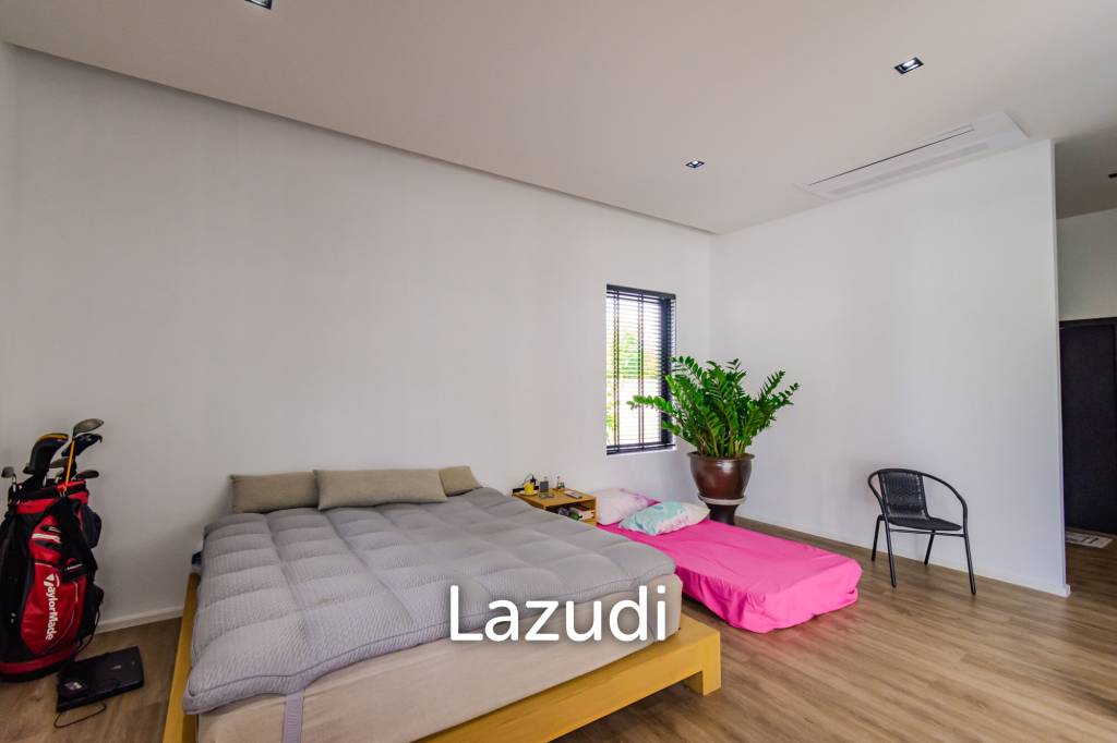 Luxurious Modern 4 Bed Pool Villa  in Hin Lek Fai