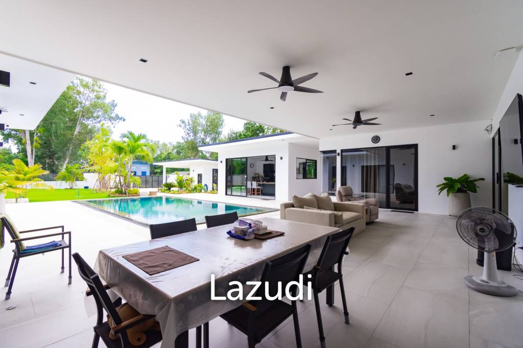 Luxurious Modern 4 Bed Pool Villa  in Hin Lek Fai