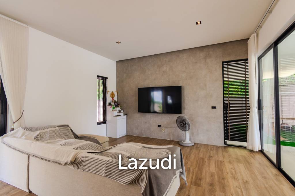 Luxurious Modern 4 Bed Pool Villa  in Hin Lek Fai