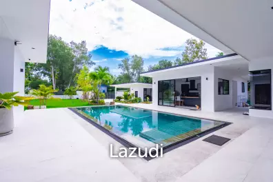 Luxurious Modern 4 Bed Pool Villa  in Hin Lek Fai