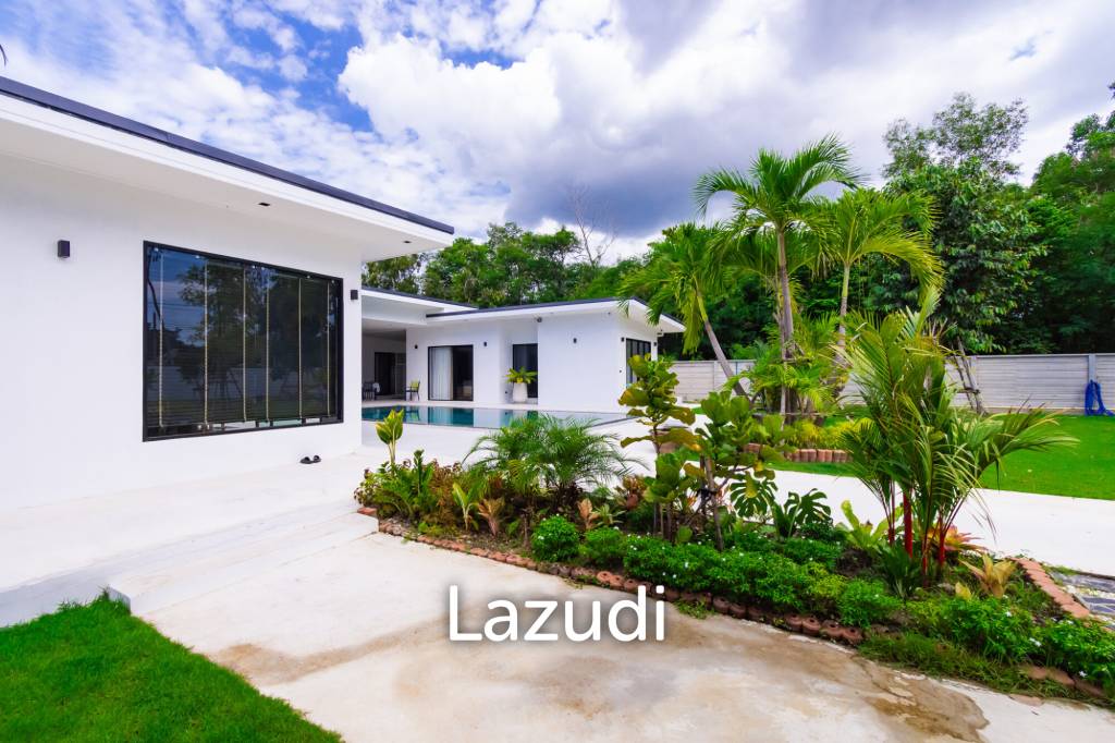 Luxurious Modern 4 Bed Pool Villa  in Hin Lek Fai