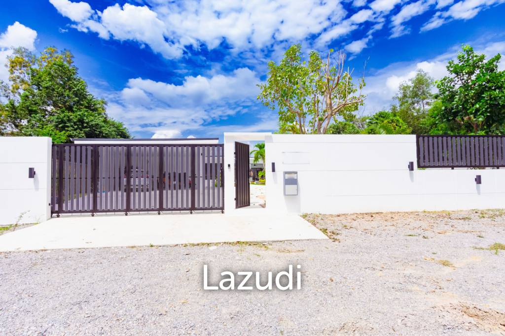 Luxurious Modern 4 Bed Pool Villa  in Hin Lek Fai