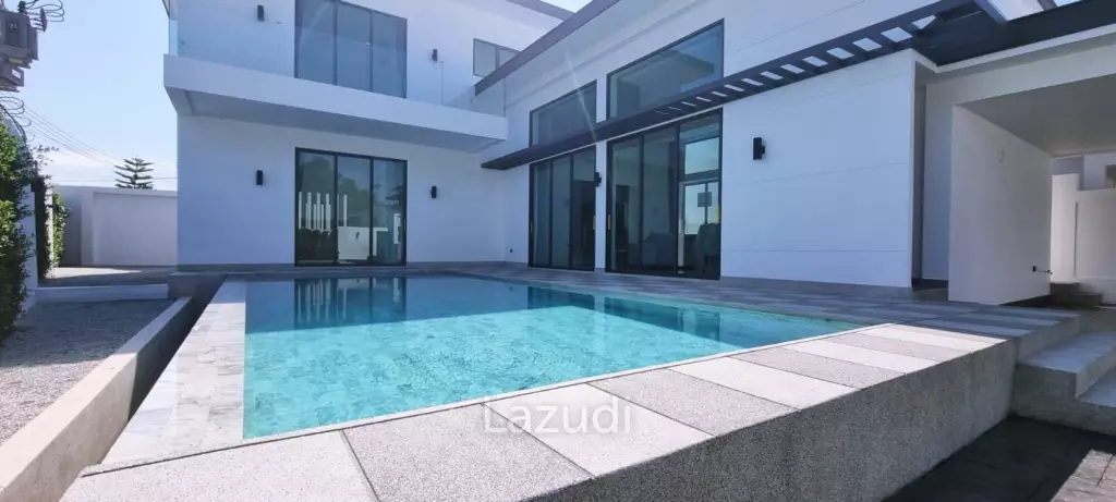 4 Bed 5 Bath 336 SQ.M. Layan Residennce Pattaya