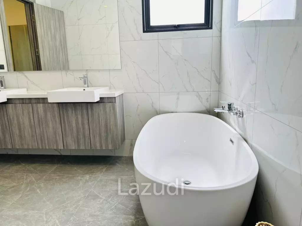 4 Bed 5 Bath 336 SQ.M. Layan Residennce Pattaya