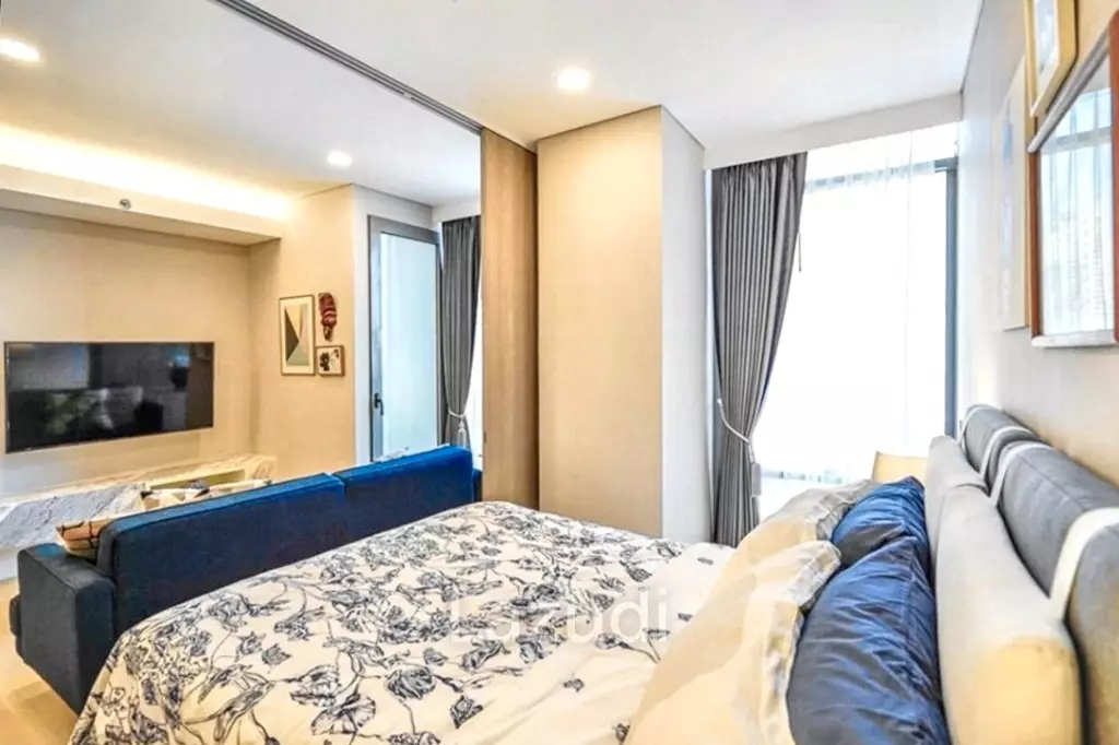 1 Bed 1 Bath 35 SQ.M Siamese Exclusive Queens