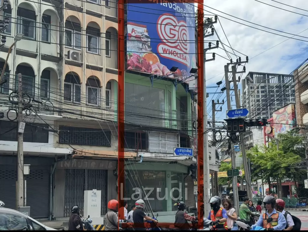 Prime Retail Space in Thung Wat Don Sathon Bangkok