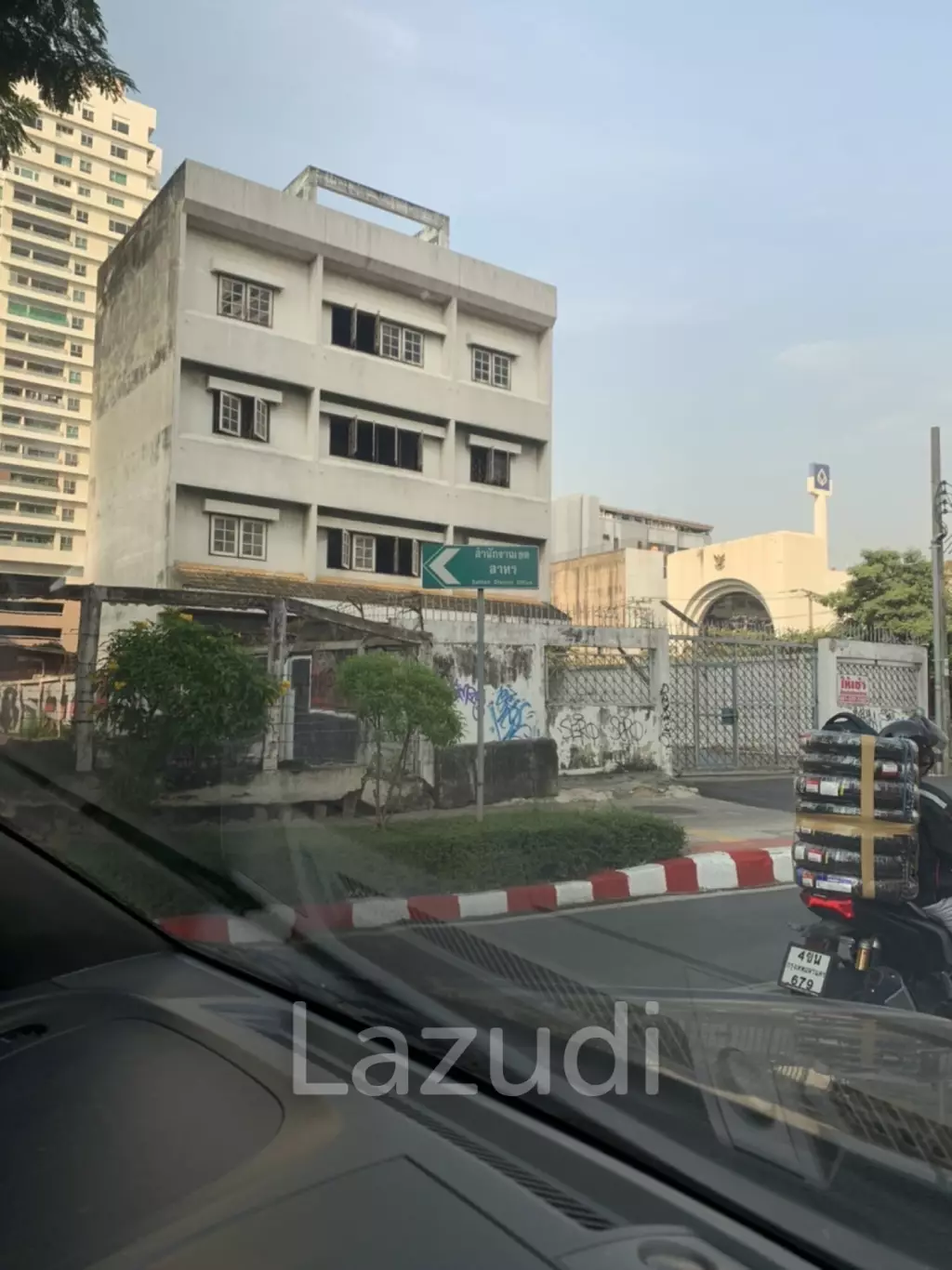 Prime Retail Space in Sathon, Bangkok's Urban Hub