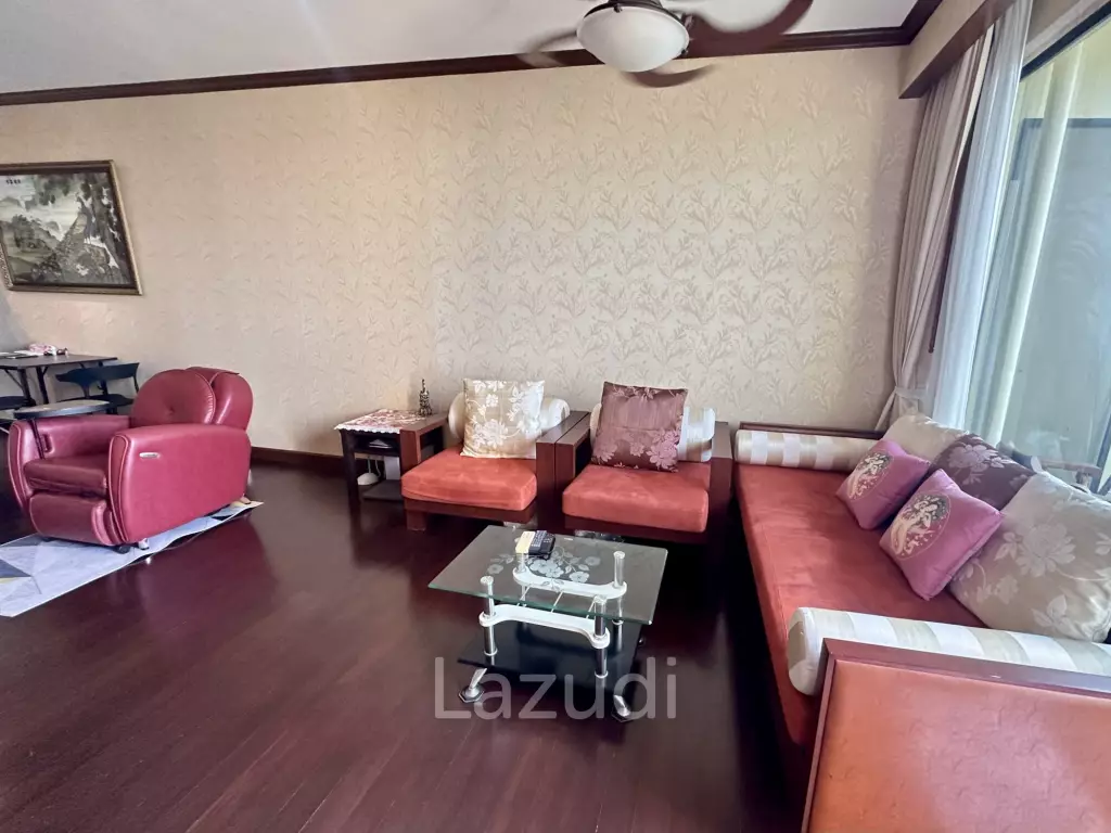 1 bed 1 bath 64 sqm. at Baan Chaopraya Condo