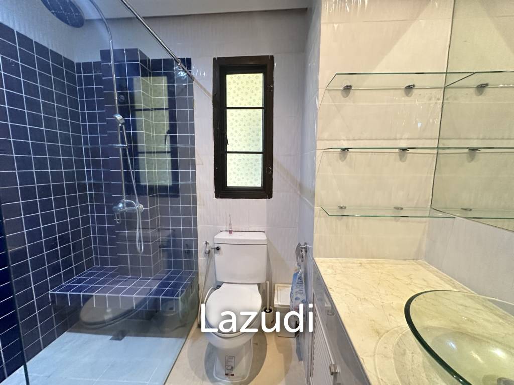 1 bed 1 bath 64 sqm. at Baan Chaopraya Condo