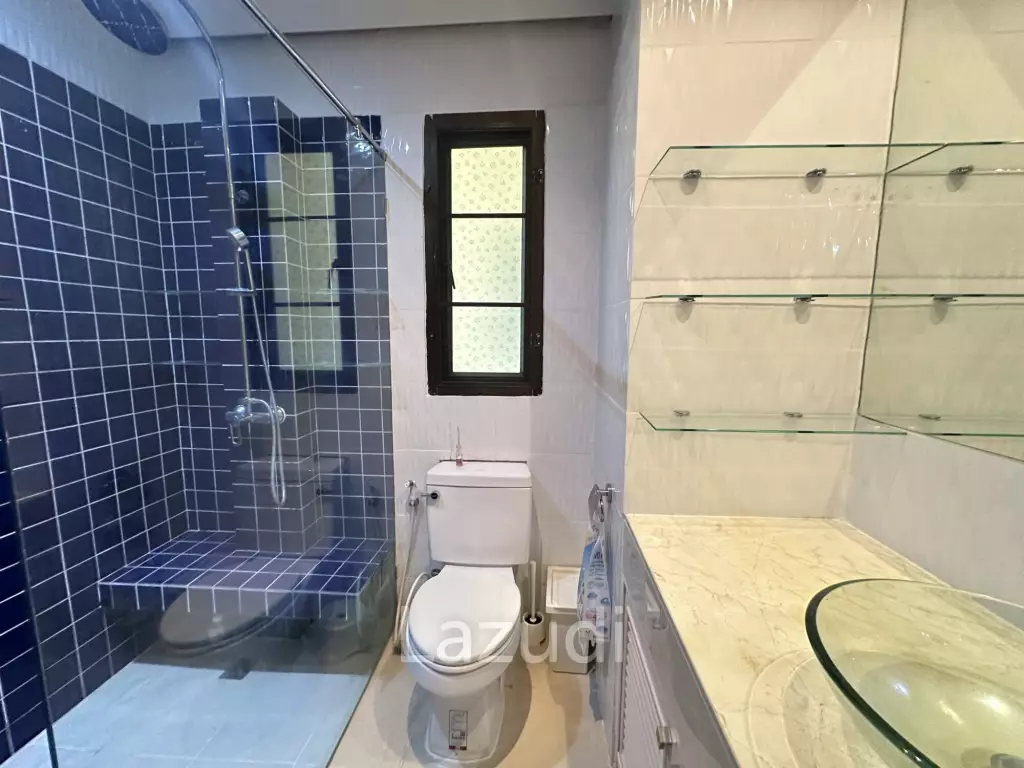 1 bed 1 bath 64 sqm. at Baan Chaopraya Condo