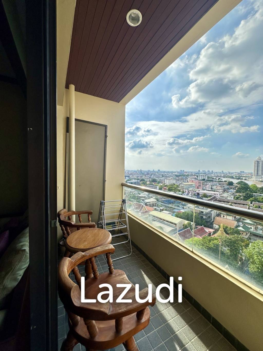 1 bed 1 bath 64 sqm. at Baan Chaopraya Condo