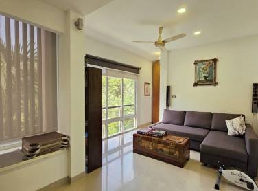 3-Bedroom Penthouse with Mountain View in Kamala