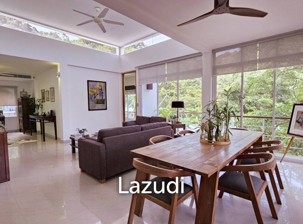 3-Bedroom Penthouse with Mountain View in Kamala