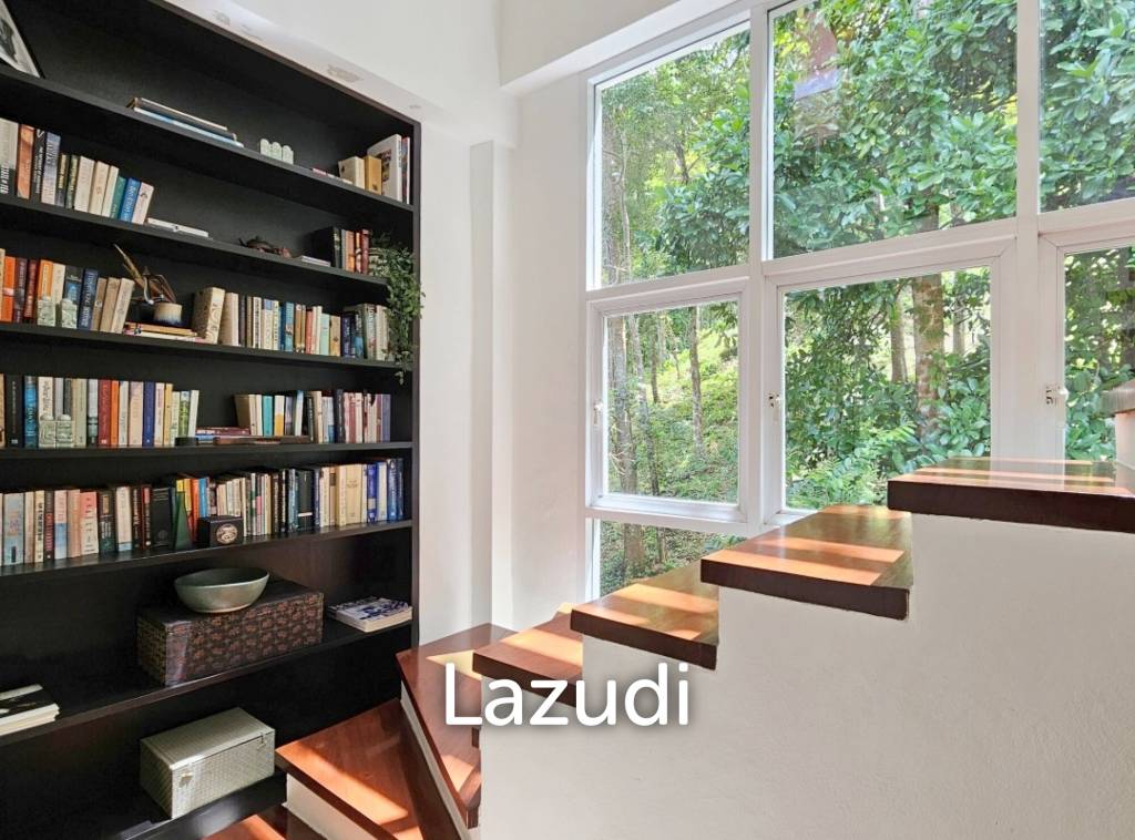 3-Bedroom Penthouse with Mountain View in Kamala