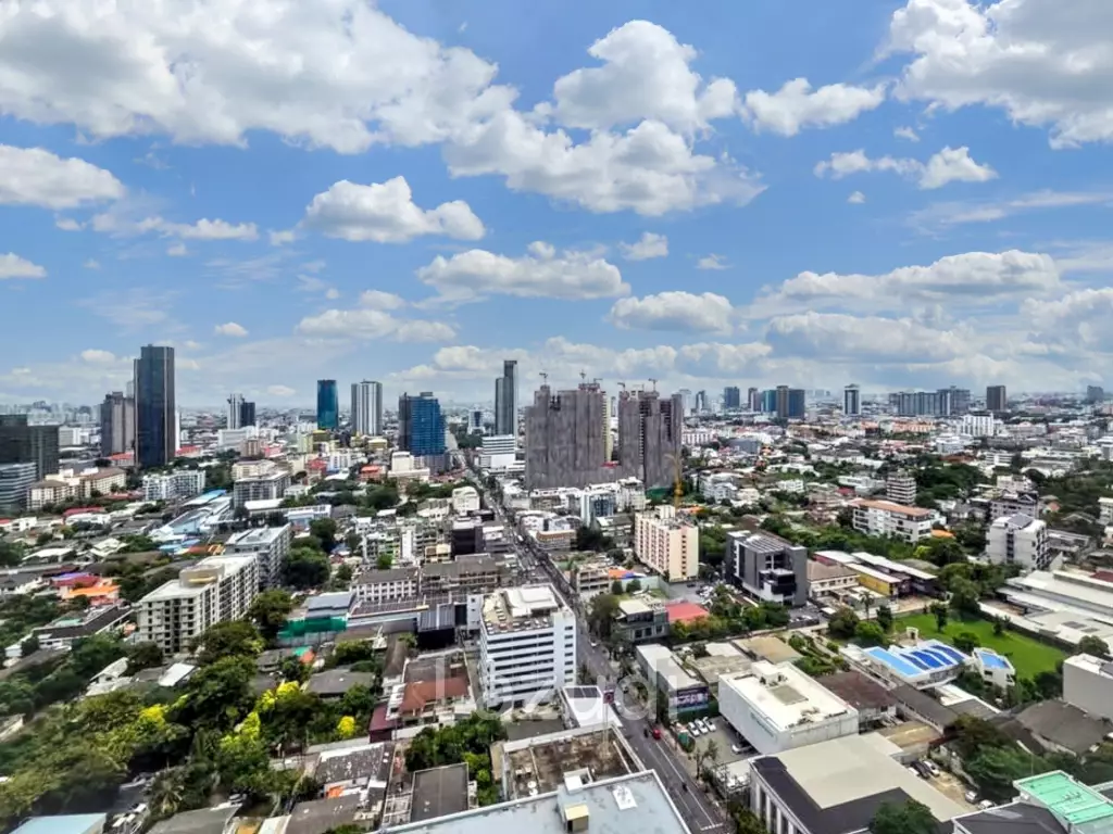 1 Bed 1 Bath 38 SQ.M XT Ekkamai