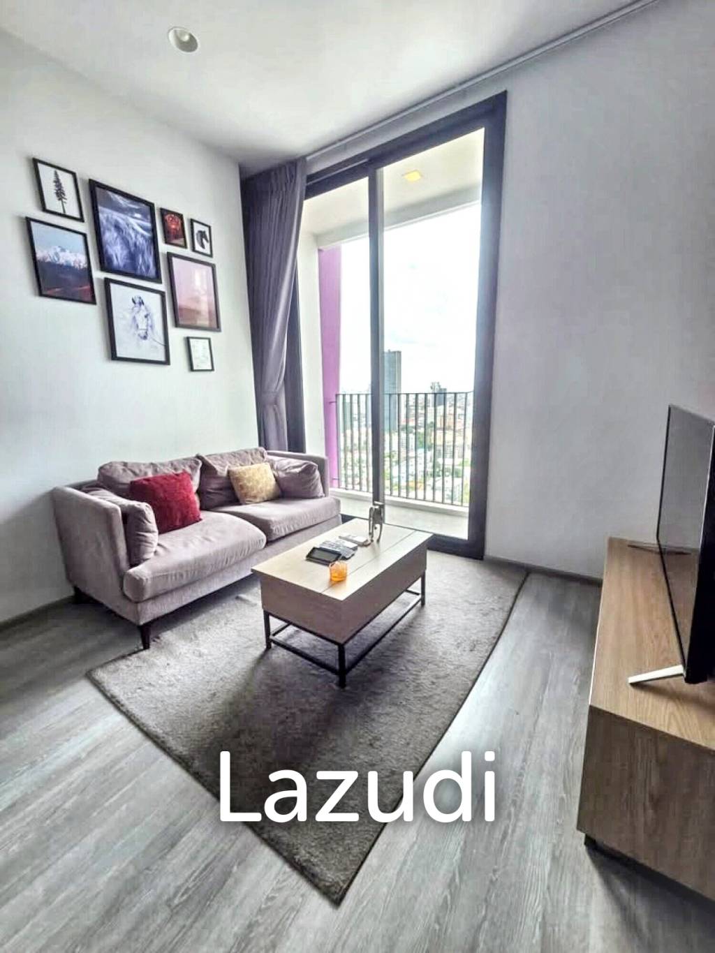 1 Bed 1 Bath 38 SQ.M XT Ekkamai