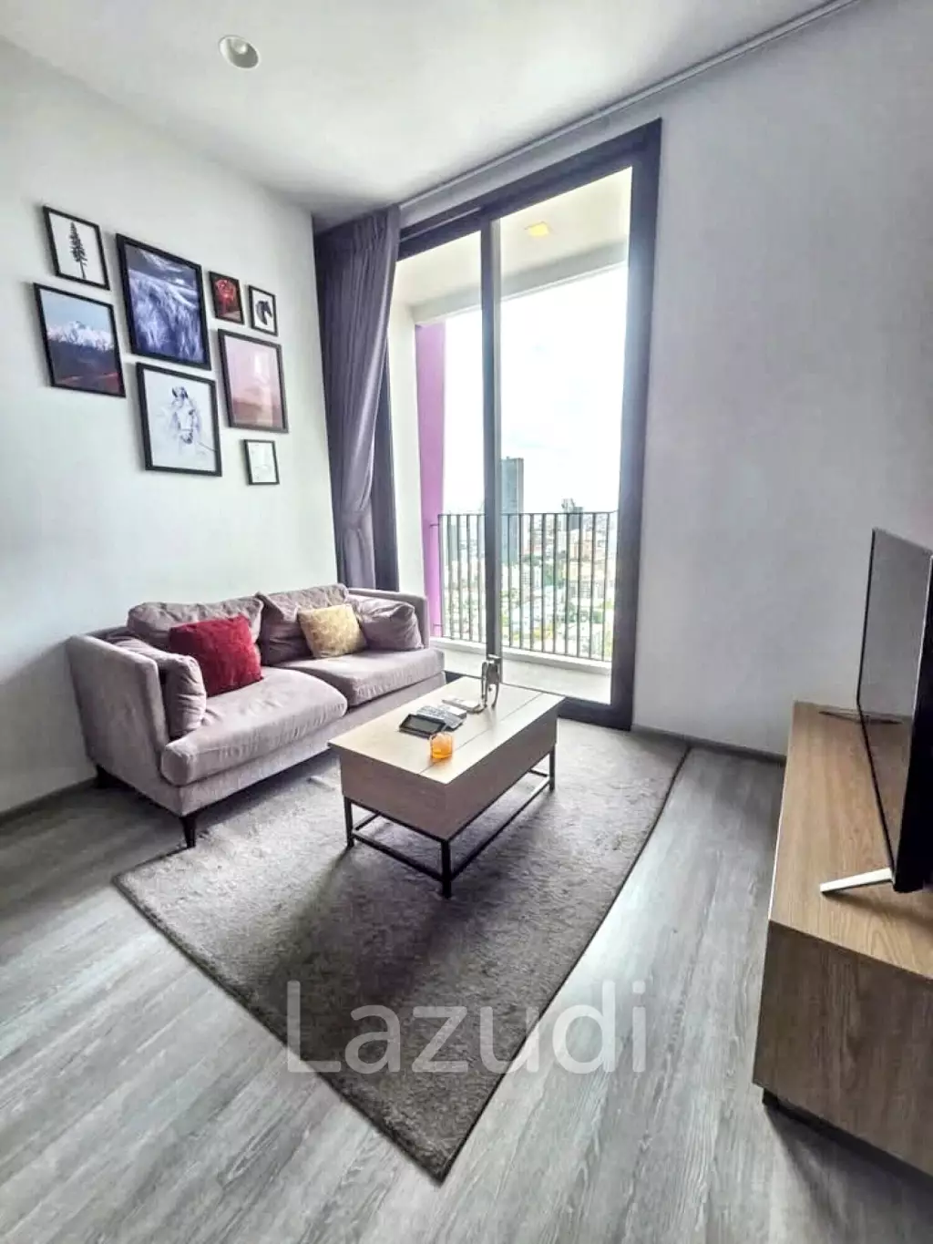 1 Bed 1 Bath 38 SQ.M XT Ekkamai